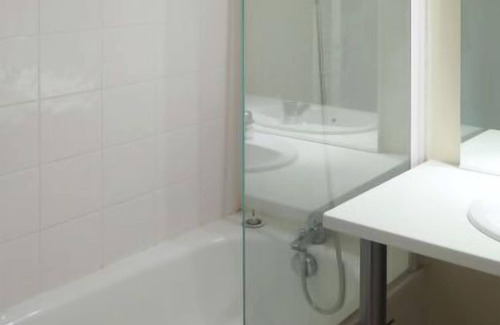 Barbaste Apartment | Le Domaine du Golf d'Albret by Interhome