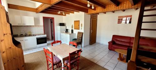 Saint-Jean-d'Angely Apartment | Le Duplex Bordeaux