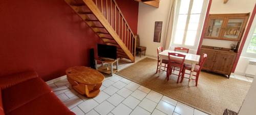 Saint-Jean-d'Angely Apartment | Le Duplex Bordeaux