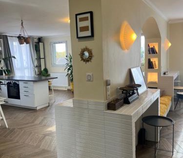 Argenteuil Apartment | Le Duplex