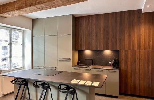 Combourg Apartment | LE DUPLEX Gîte de charme au pied du Château