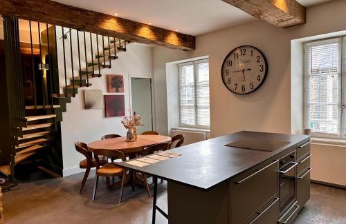 Combourg Apartment | LE DUPLEX Gîte de charme au pied du Château