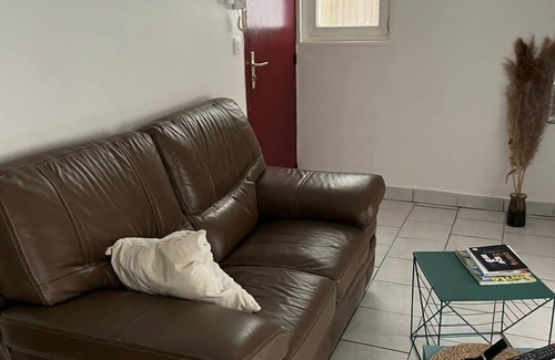 Anatole France Danton Condo | Le Famillial near the station