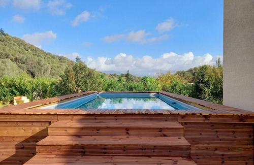 Ajaccio House | Le Figuier with communal swimming pool