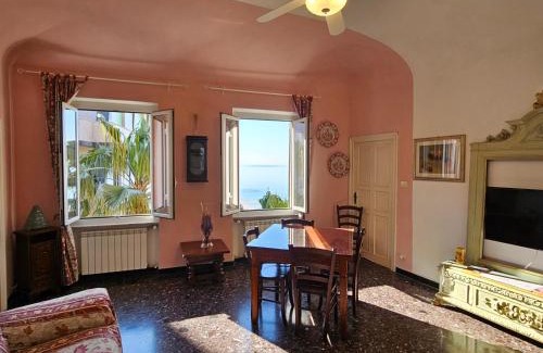 Albissola Marina Apartment | Le Finestre sul Mare