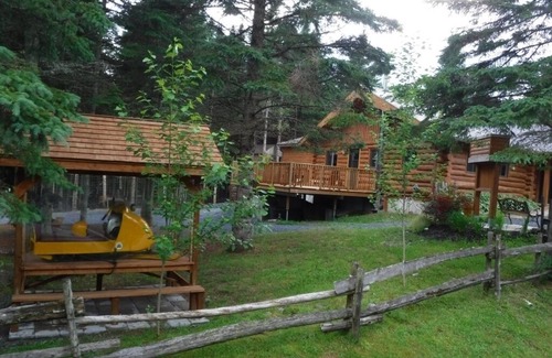 Saint-Luc-de-Bellechasse Ski Chalet | Le Forestier Private SPA/Billiard table/Foyer *6 rooms