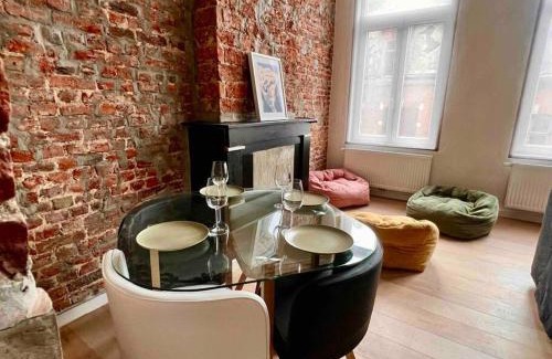 Saint-Laurent Apartment | Le gîte aux Briques Rouges - Coeur historique