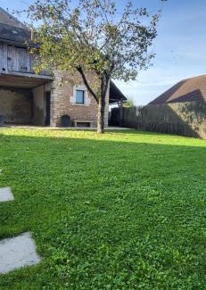 Entrains-sur-Nohain House | Le Gîte des Jardins