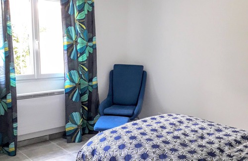 Vulaines-sur-Seine House | "Le Gîte du Clos *" - 2 bedroom house, garden, garage 5 km from Fontainebleau