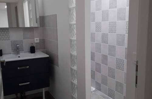 Vulaines-sur-Seine House | "Le Gîte du Clos *" - 2 bedroom house, garden, garage 5 km from Fontainebleau