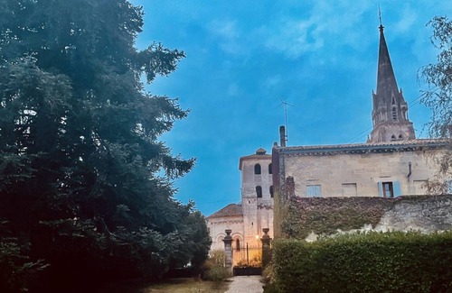 Saint-Medard-de-Guizieres House | Le Grand Manoir d'Aleksandr