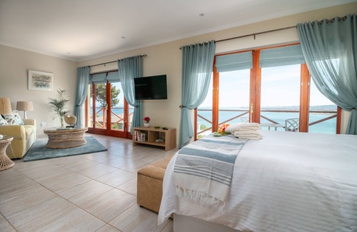 Cape Town Apartment | Le Gaulois - sea facing flat - L'Orchidee