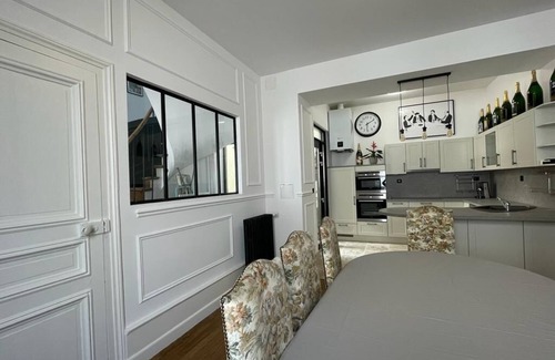 Epernay House | Le Gite de Jean Thevenin with free parking