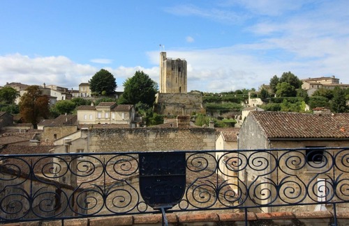 Mouliets et Villemartin House | LE Gite DE Caillauca