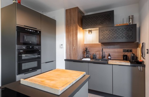 9th Arrondissement Apartment | Le Globe-Trotter - Proche du metro gare de Vaise