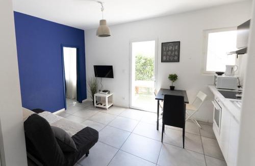 Les Chutes Lavie Apartment | Le Grand Bleu