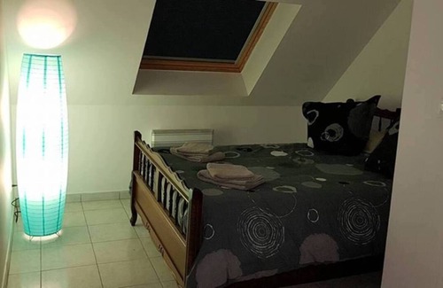 Vierzon Apartment | Le Grand Bleu - Vierzon - Wifi et Parking Inclus