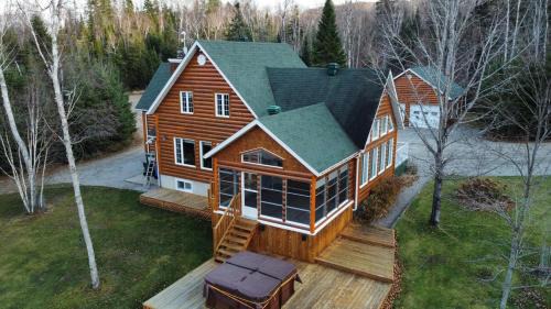 Saint Zenon Ski Chalet | Le Grand Boisé