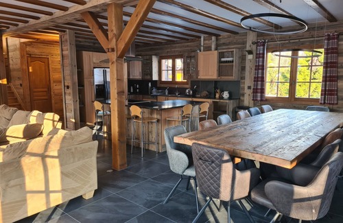 Morillon Ski Chalet | Le Grand Gaby : Chalet Spacieux Près des Pistes et D'un lac Bleu