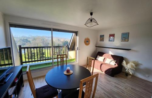 Clair Valon Apartment | Le Green - Appt Houlgate vue sur le golf