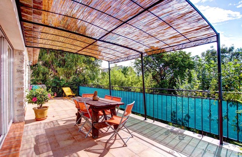 Saint-Jeannet House | Le Greissier house with large south facing terrace sea view 4 people