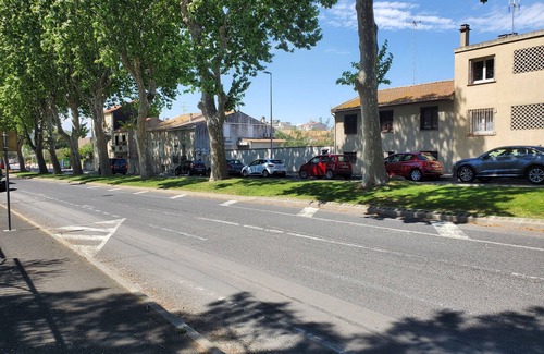 Beziers Apartment | Le Grenier 1900, Wi-fi, Climatisation, Terrasse, 15 Minutes du Centre