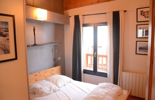 Les Varcins House | LE GRENIER Chalet DDA La Combe Modern apartment in chalet