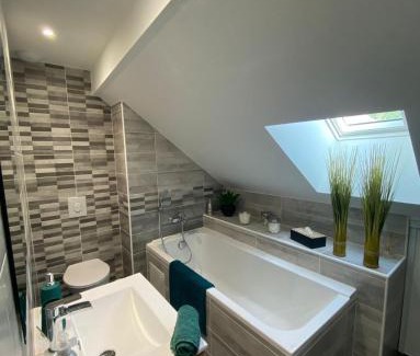 Verdun Apartment | Le Grenier Saint-Pierre