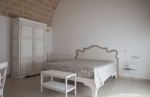 Castellaneta House | Le Grotte di Sileno Farmhouse. The magic of the real Apulian Experience.