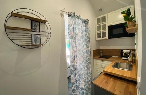 Herm House | Le hameau de Marie