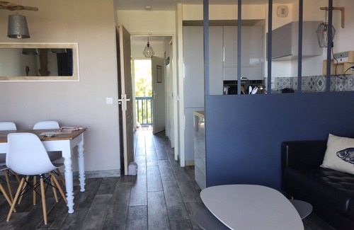 Les Issambres Apartment | Le Hameau Belle Terrasse Magnifique Vue Mer free wifi and air conditioning.