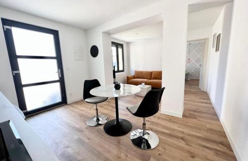 Le Treport Apartment | Le Hausmanien, à deux pas du port