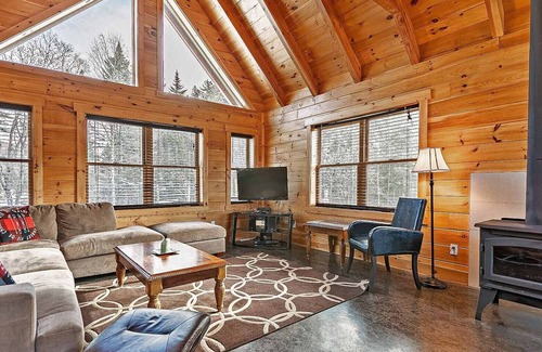 L'Ange-Gardien Ski Chalet | Le Héron ♫ Log Cabin in the ♥ of Nature