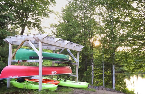 Shannon Ski Chalet | Le Huard Chalet au Bord de L'eau Avec spa