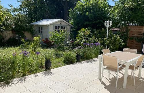 Bourges Apartment | Le jardin d'Anatole