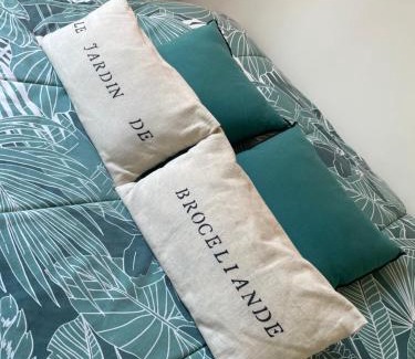 Ploermel Apartment | Le jardin de Broceliande