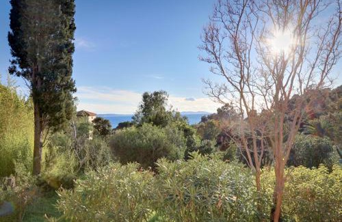 Le Rayol Apartment | Le jardin de Neptune