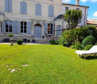 Saint-Jean-d'Angely Bed & Breakfast | Le Jardin des Anges