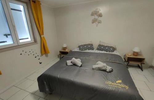 Champcevinel Apartment | Le Jardin des Mazades - Cosy T2 - Parking - Wifi Fibre Gratuit