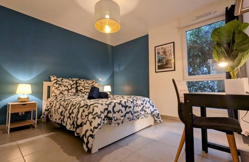 Bezons Apartment | Le Jardin du Tramway, 30 min de Paris