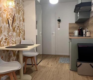 Rochefort Apartment | Le Jardin Royal