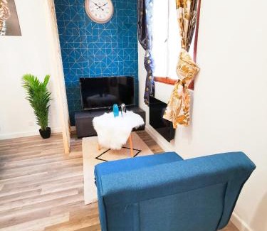 Notre-Dame Apartment | Le Jungle Chic de Pontoise