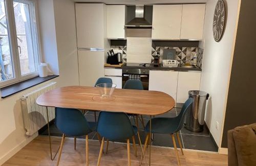 Auxerre Apartment | Le Lavoir 1/calme/Fibre/Bord de l'Yonne