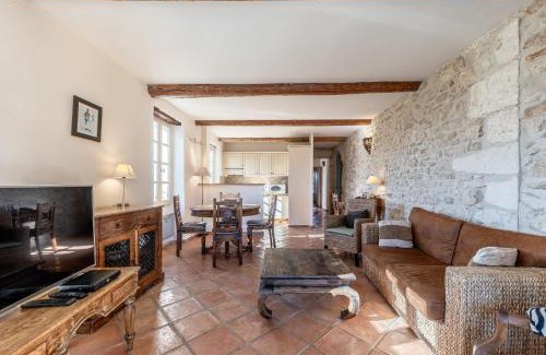 Bonnieux Apartment | Le Lieutenant