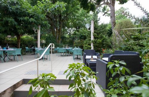 Manzac-sur-Vern Hotel | Le Lion d'Or