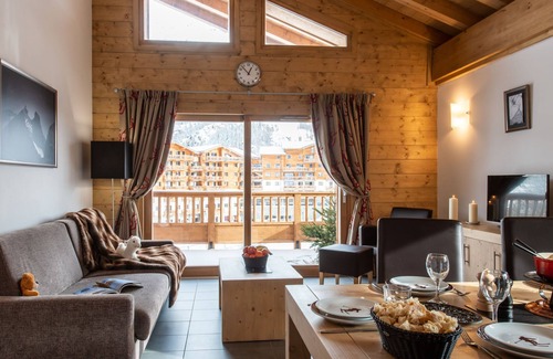 Les Boisses Apartment | Le Lodge des Neiges by Interhome