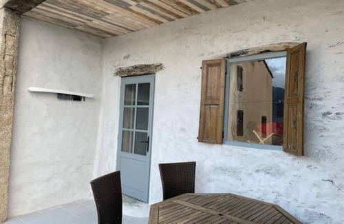 Figarella Apartment | Le Loft du Pressoir - Atypique et Authentique !