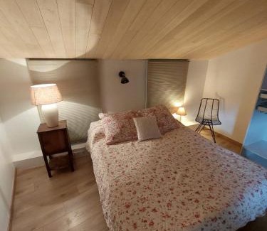 Bruniquel Apartment | Le Loft
