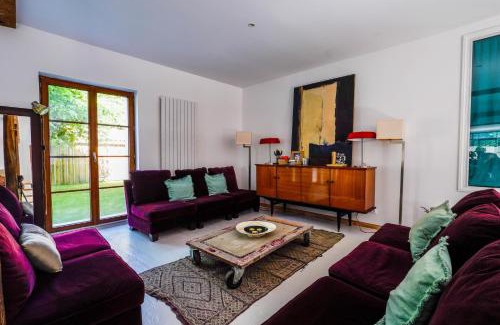 Labouheyre House | Le Loft - grand écran - piscine - baby foot -