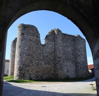 Sevremont House | Le Logis Du Prieure